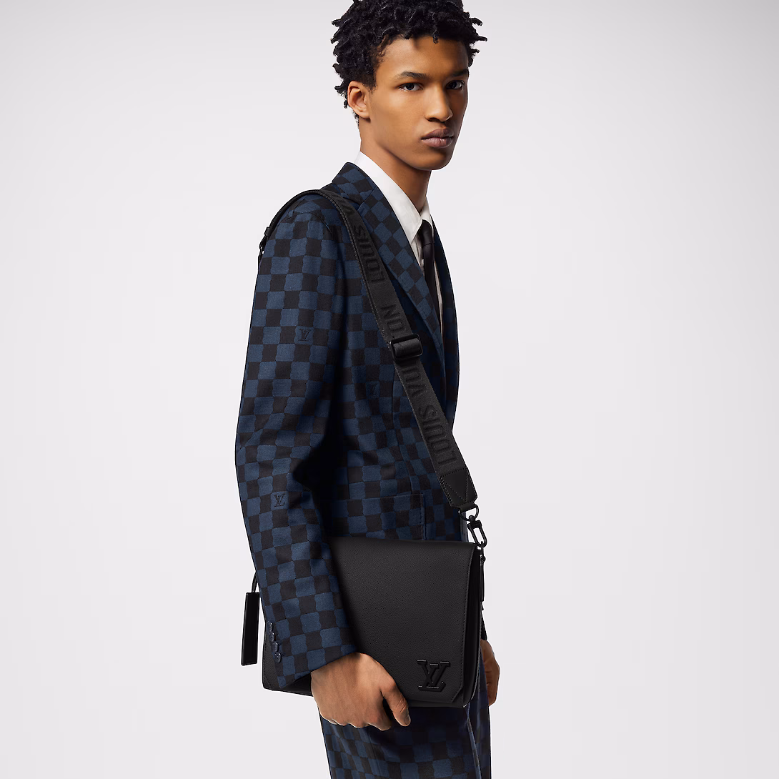 LOUIS VUITTON TAKEOFFメッセンジャーバッグ-BRAND OFF