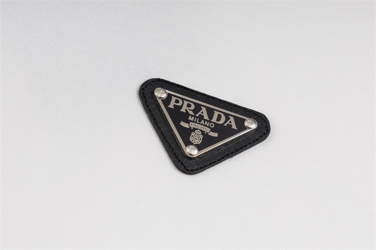 【Prada旗艦店】( プラダ ) トレーナー 長袖 男女兼用、ご好評に付き再入荷！-BRAND OFF