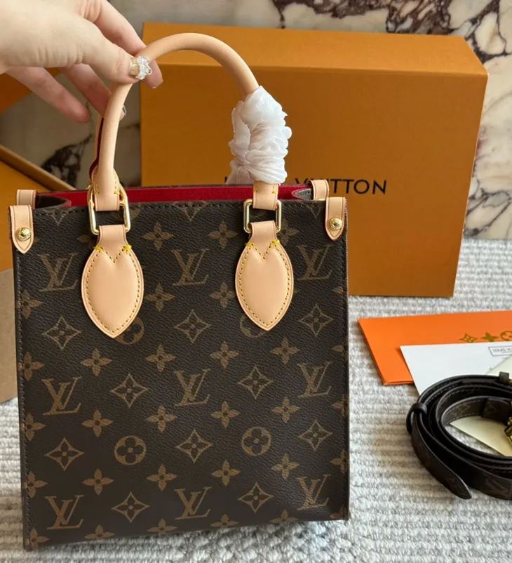 ☆Louis Vuitton☆ Sac Platの新しいミュージックバッグ-BRAND OFF