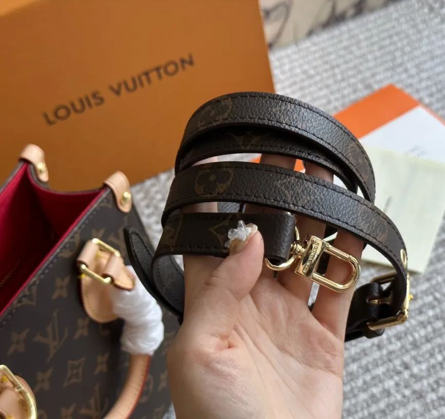 ☆Louis Vuitton☆ Sac Platの新しいミュージックバッグ-BRAND OFF