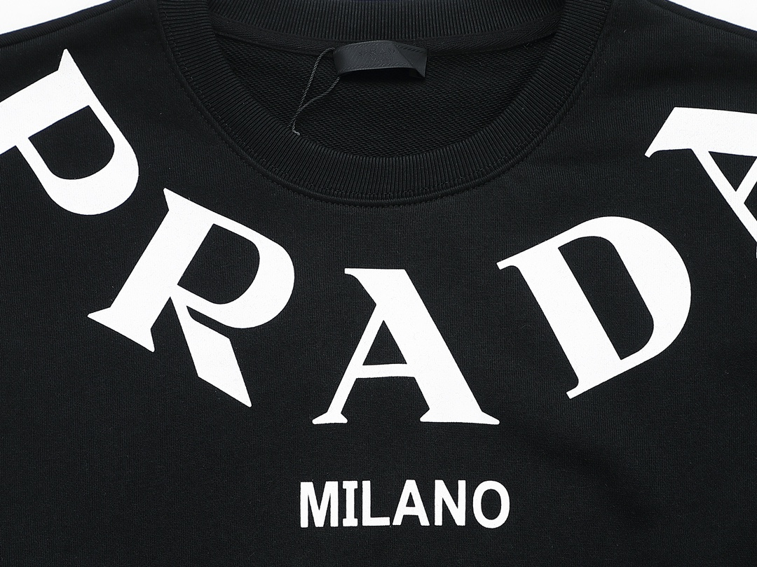 【Prada】( プラダ ) トレーナー 長袖 男女兼用、ご好評に付き再入荷！-BRAND OFF