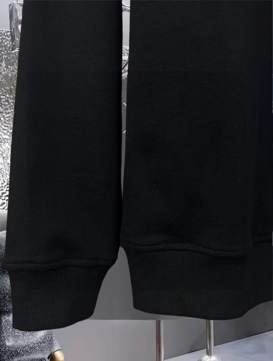 【FENDI旗艦店】フェンディ トレーナー 長袖 ご好評に付き再入荷！-BRAND OFF