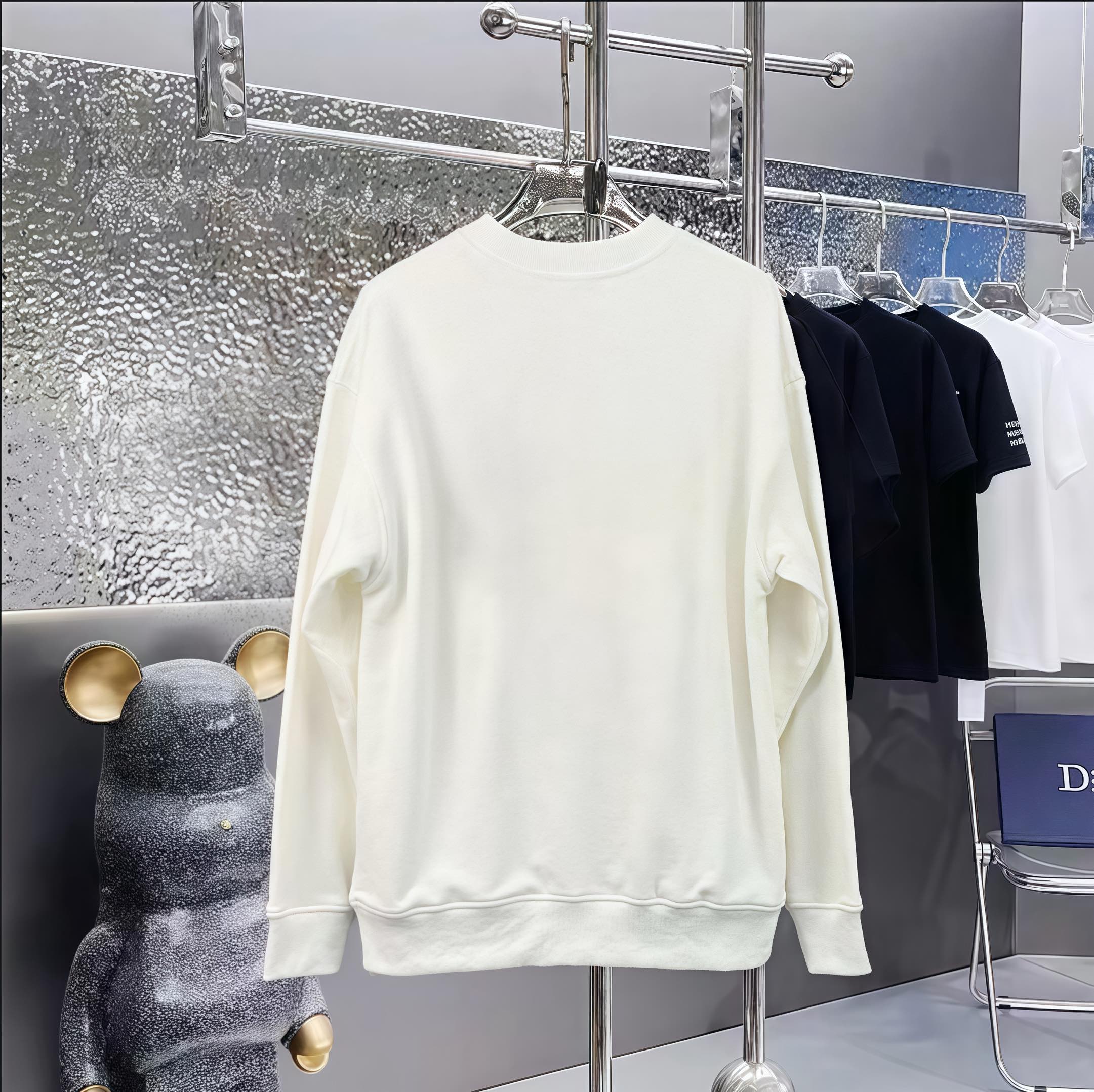 【FENDI旗艦店】フェンディ トレーナー 長袖 ご好評に付き再入荷！-BRAND OFF