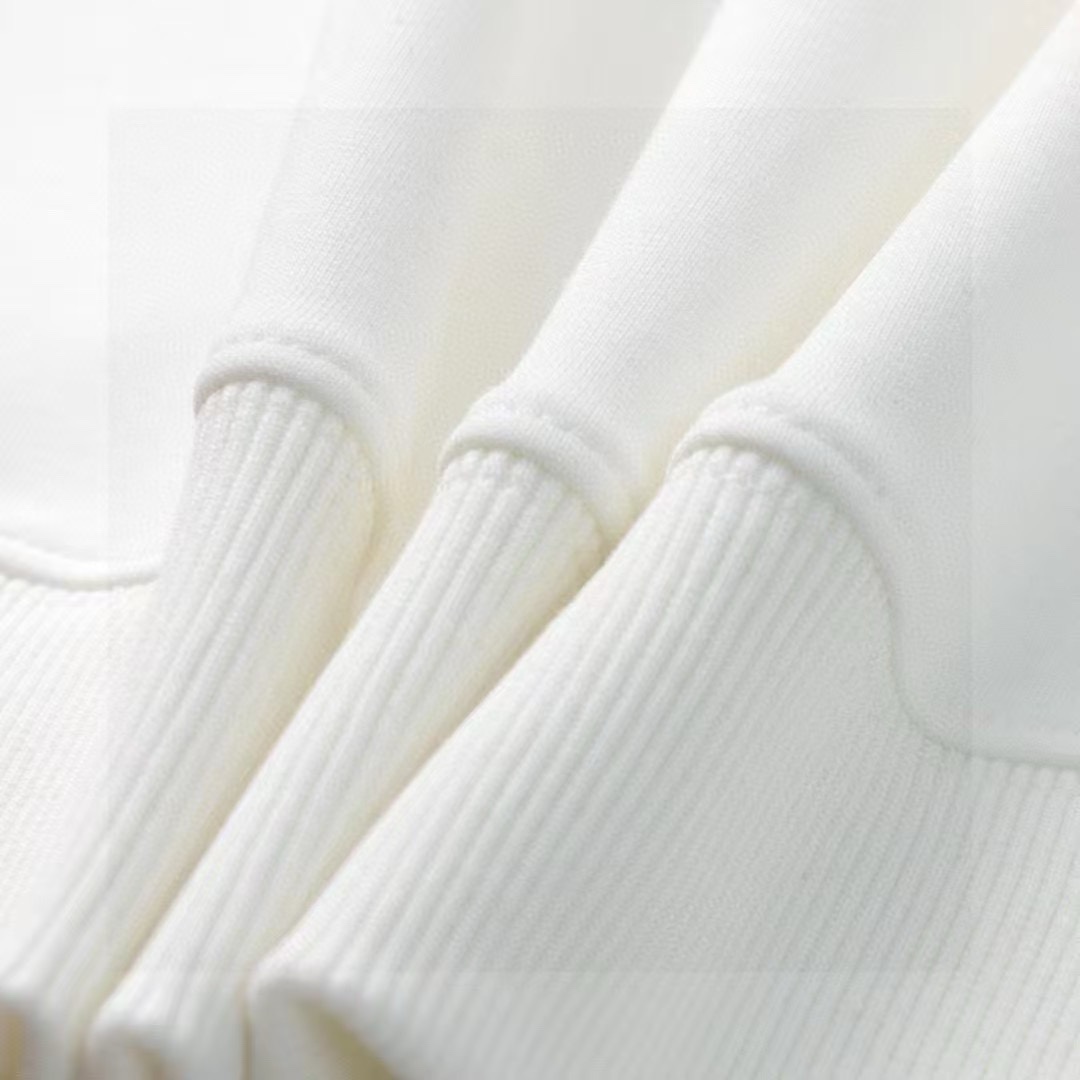 【FENDI旗艦店】フェンディ トレーナー 長袖 ご好評に付き再入荷！-BRAND OFF