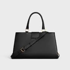 ✨【CELINE】上質なカーフスキン 毎日に使いやすいMEDIUMバッグ