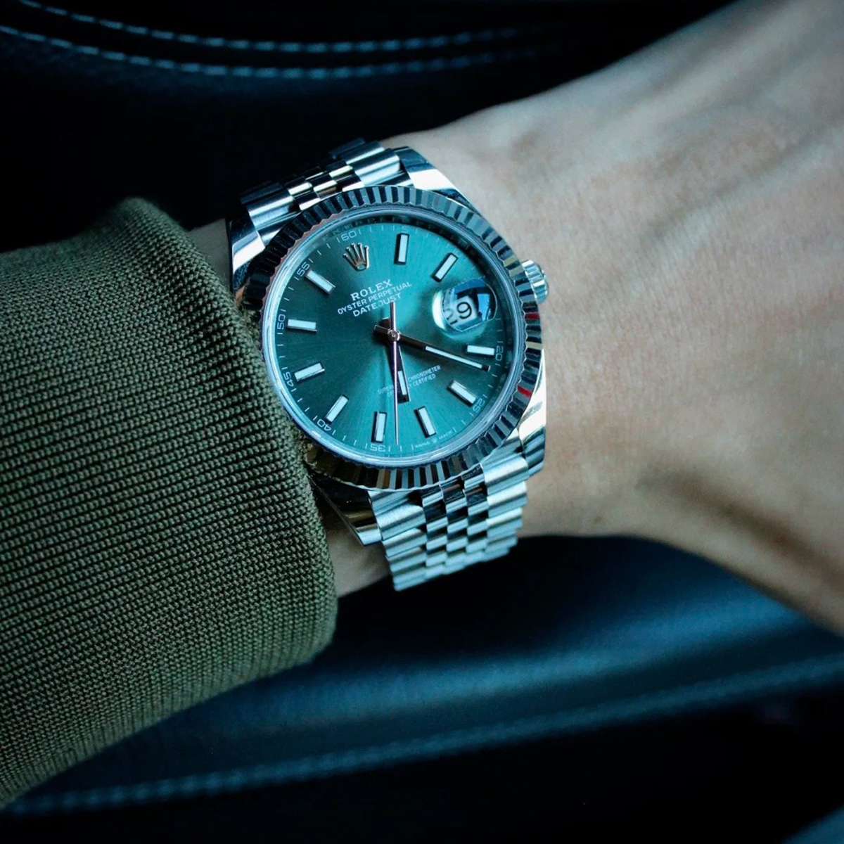 德国----【Begrenzte Stückzahl – Nur solange der Vorrat reich】Neues Modell Datejust 41 Oyster, 41 mm, Edelstahl Oystersteel und Weißgold Referenz 126334 (Ref. m126334-0034)
