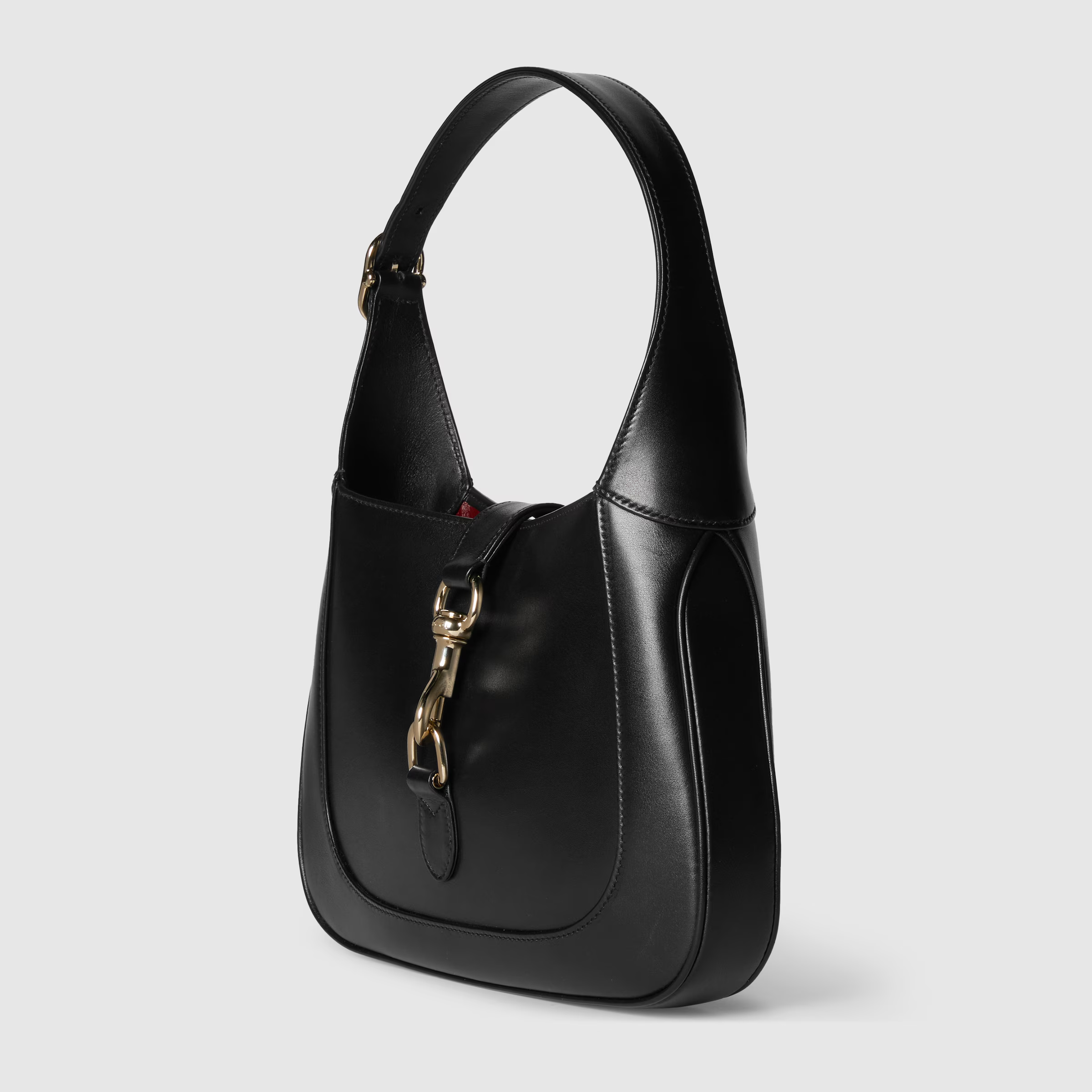 【Gucci】 雑誌掲載！多くの著名人からも愛される新作バッグが登場！ジャッキースモール ショルダーバッグ