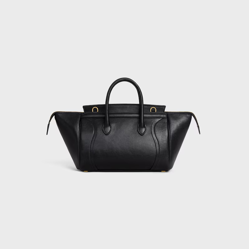 CELINE ミディアムバッグ 上質カーフスキンで仕上げた大人の定番アイテム