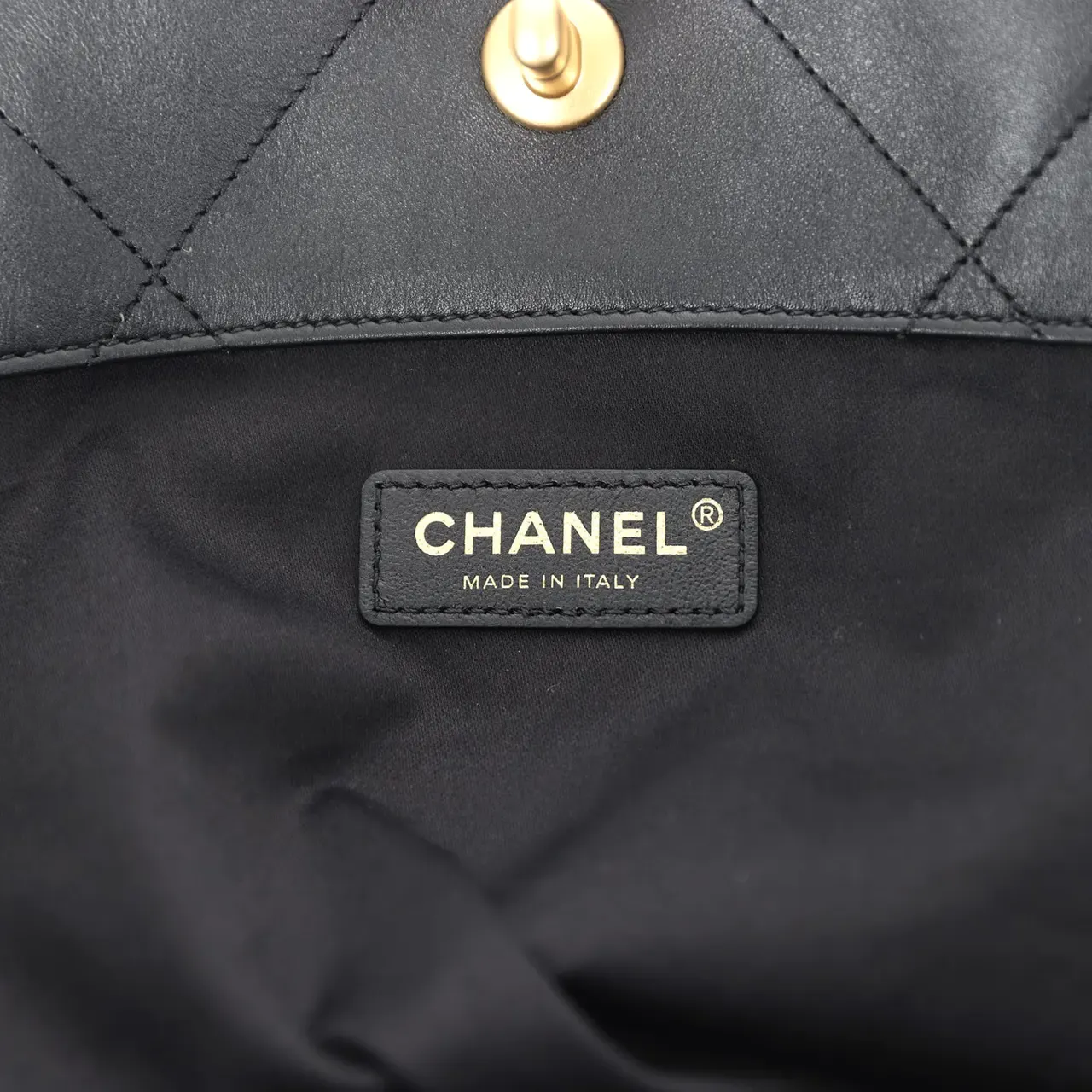 【CHANEL】洗練された雰囲気のトートバッグ どんなスタイルにも自然に馴染む万能バッグ🎉G-DragonのスタイルCHANEL25s tote🎈