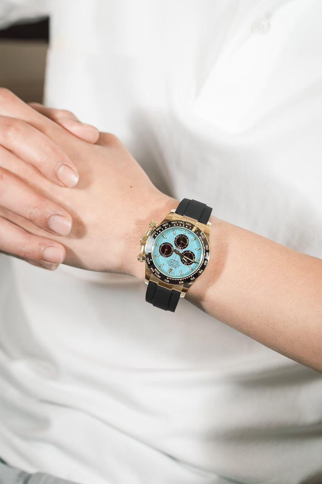 新作モデル，コスモグラフ デイト，ナオイスター、40 mm、イエローゴールド  リファレンス 126518LN