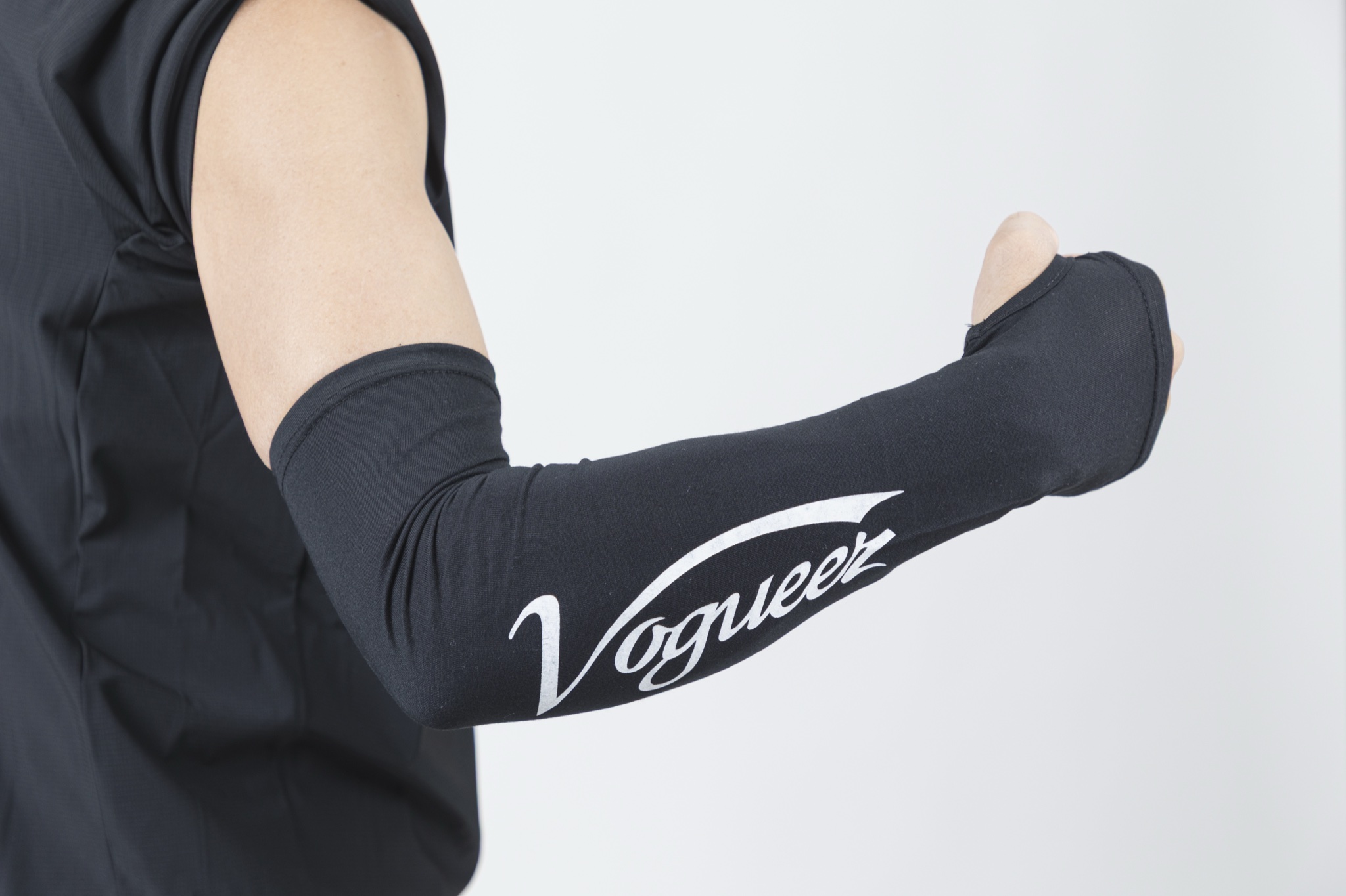 Vogueer 極乾極冷アームカバー