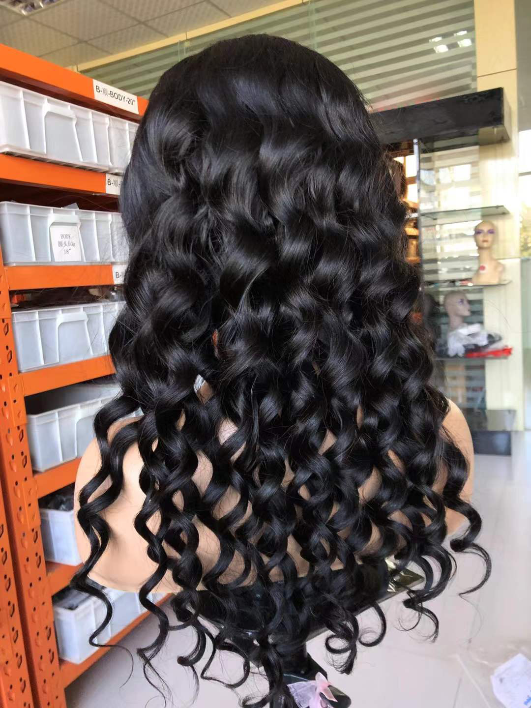 13x4 lace front wig loose wave