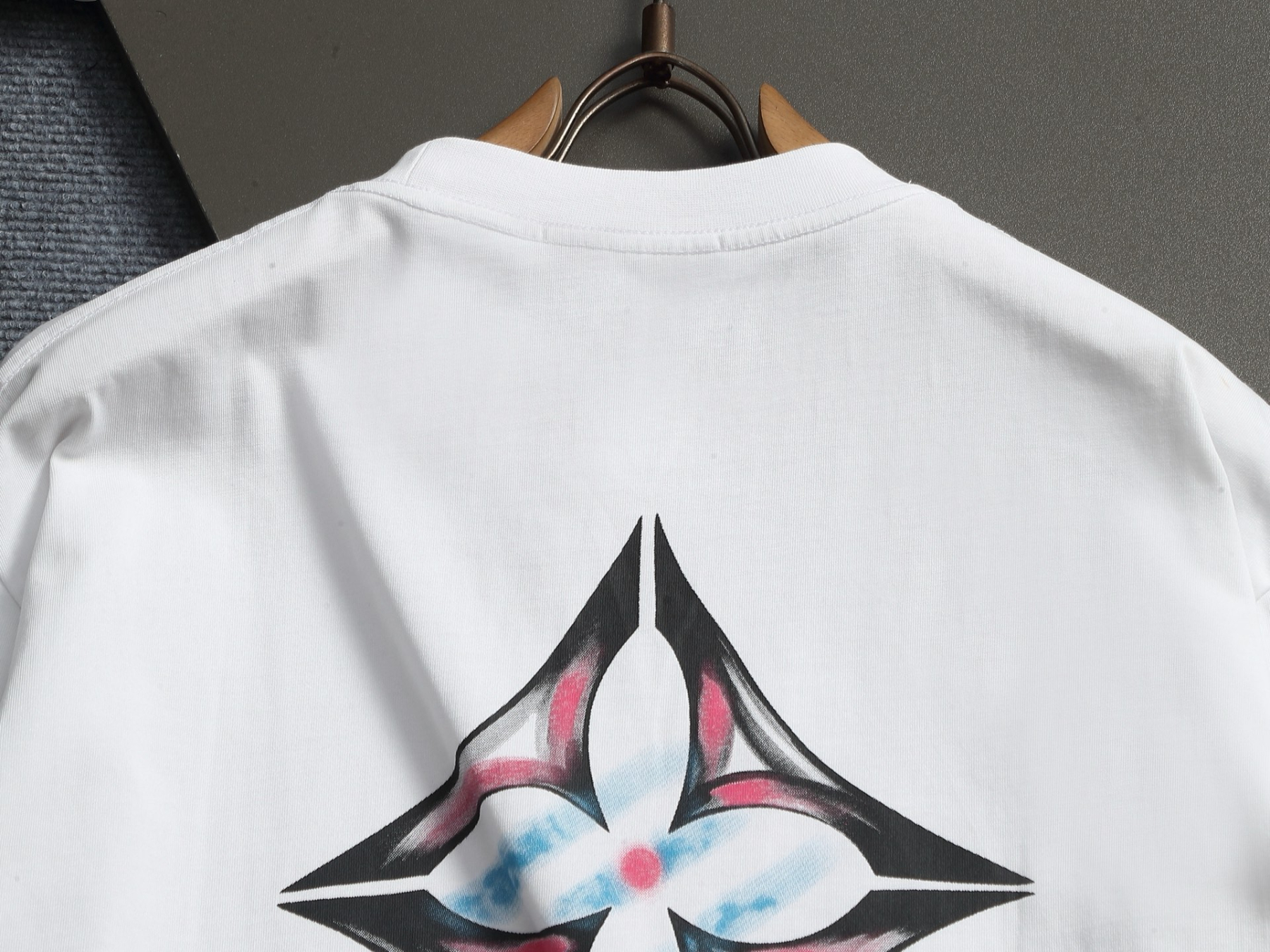 【LOUIS VUITTON】プリント長袖 T シャツ