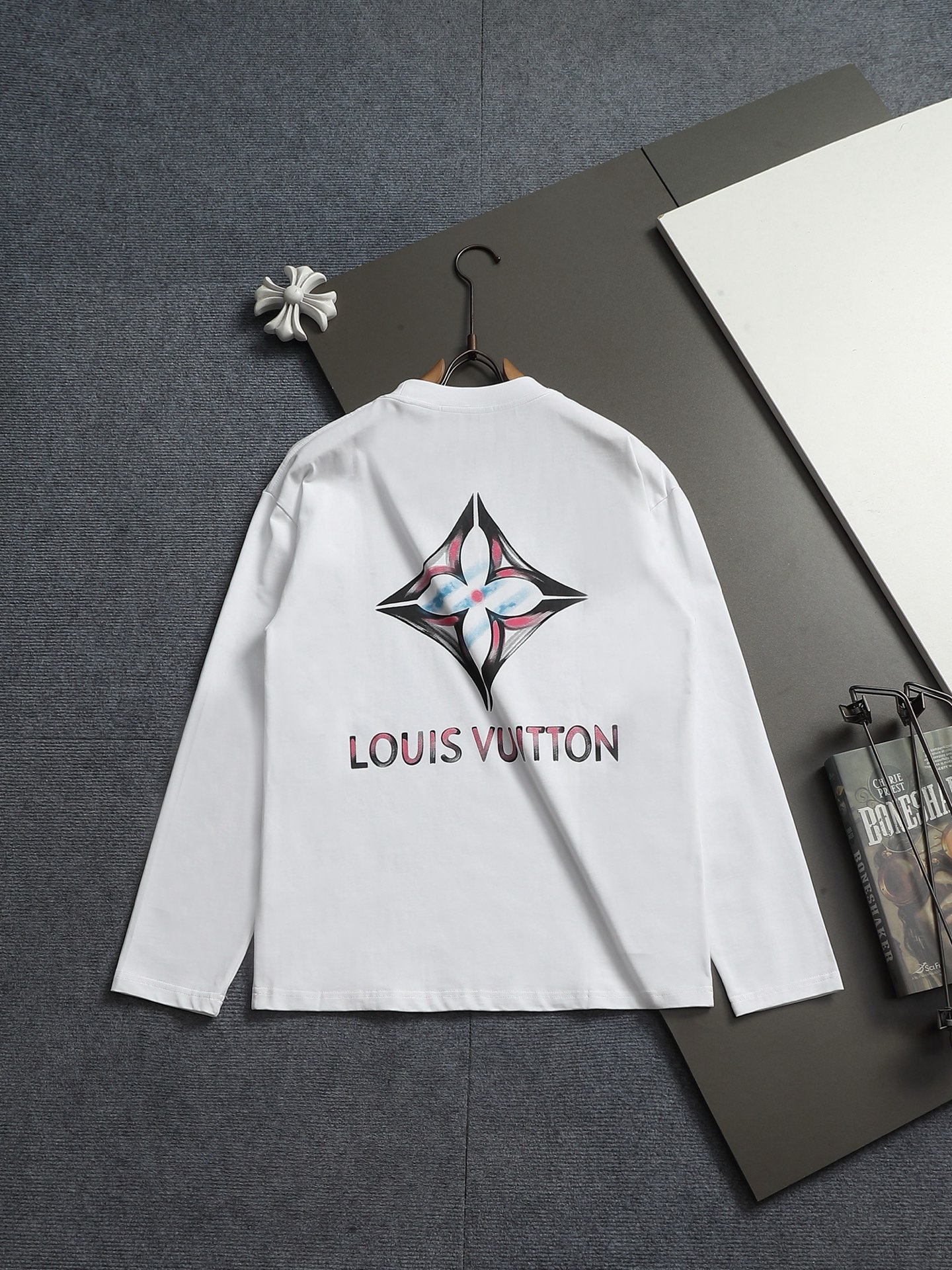 【LOUIS VUITTON】プリント長袖 T シャツ