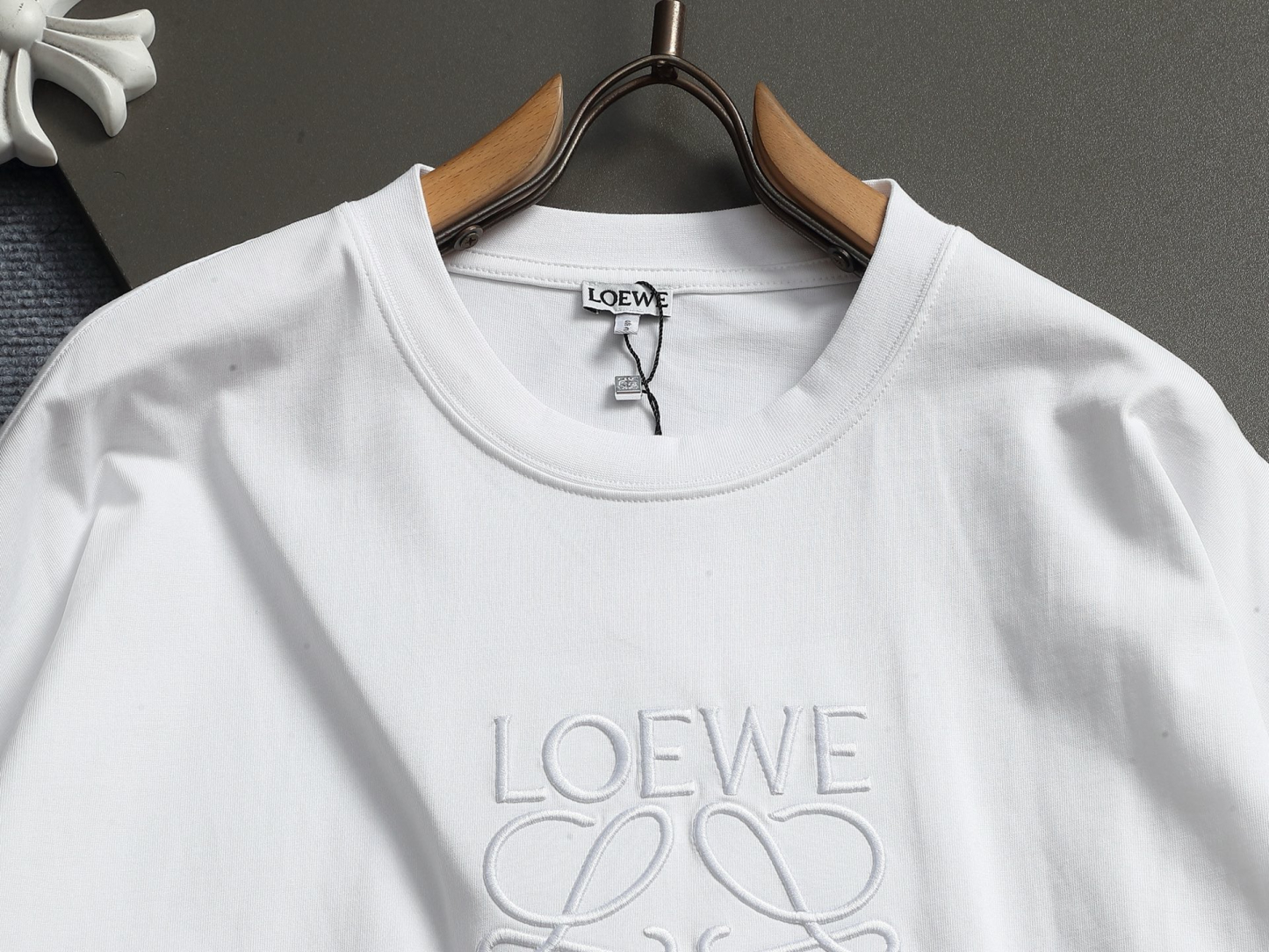 【LOEWE】刺繍長袖 T シャツ