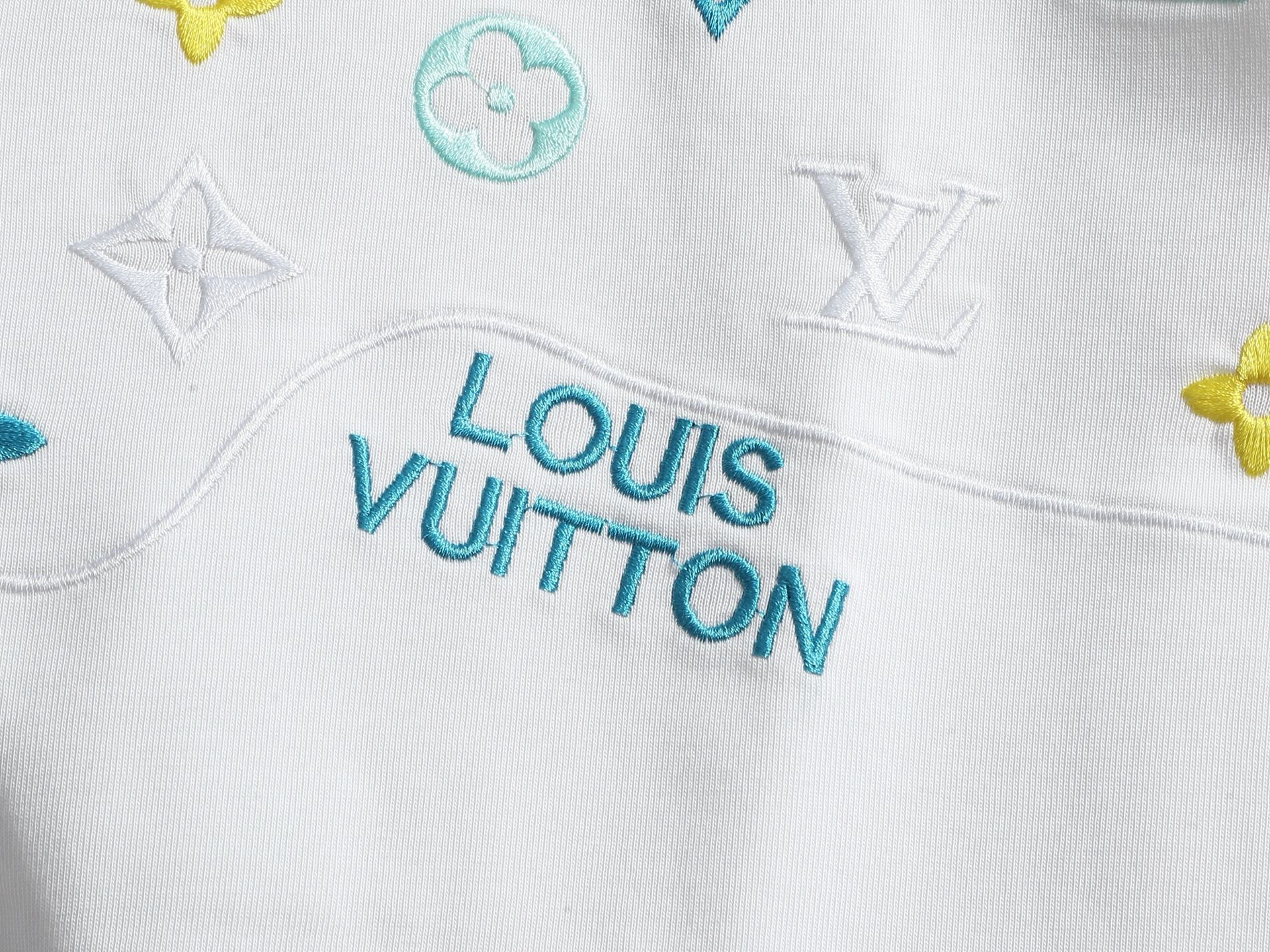 【LOUIS VUITTON】刺繍長袖 T シャツ