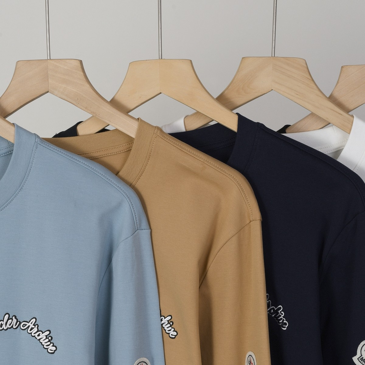 【MONCLER】長袖 T シャツ