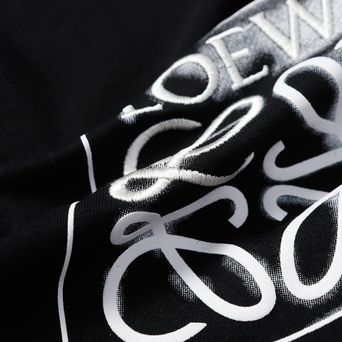 【LOEWE 公式旗艦店】（ロエベ）Tシャツ、ご好評に付き再入荷！