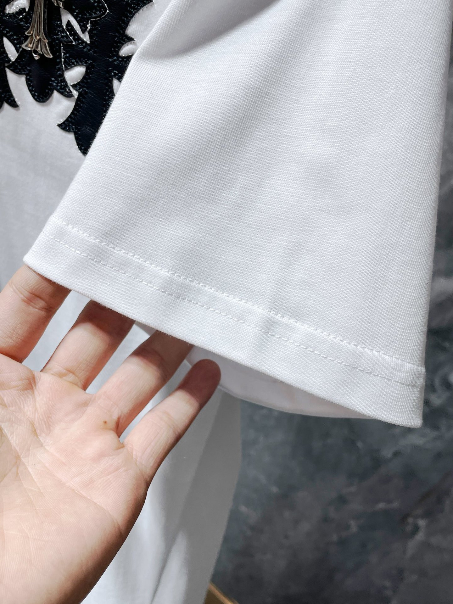 【CHROME HEARTS】（クロムハーツ）半袖Tシャツ、ご好評に付き再入荷！