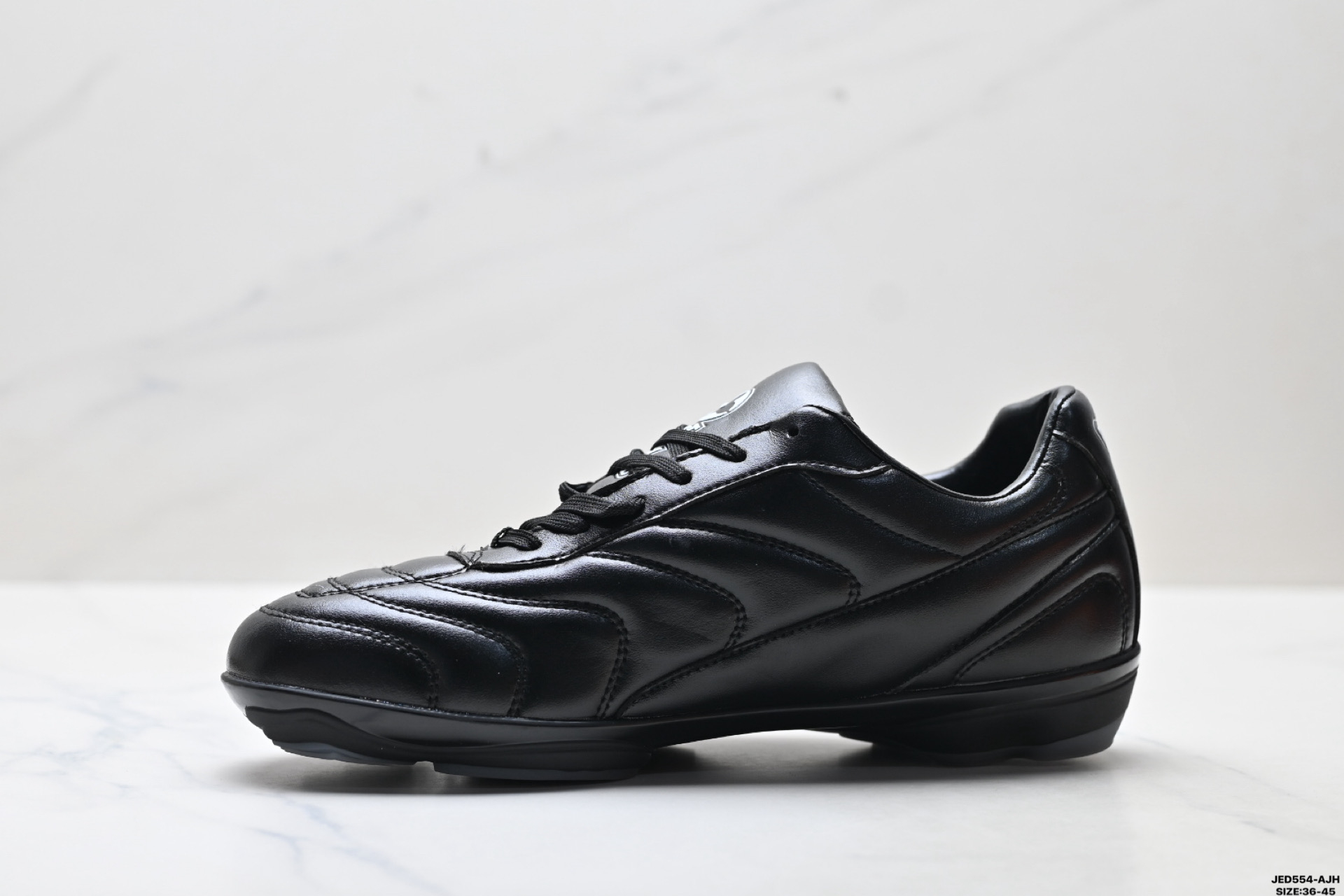 LOUIS VUITTON ルイ・ヴィトン  FOOTPRINT SOCCER スニーカー カーフレザー 