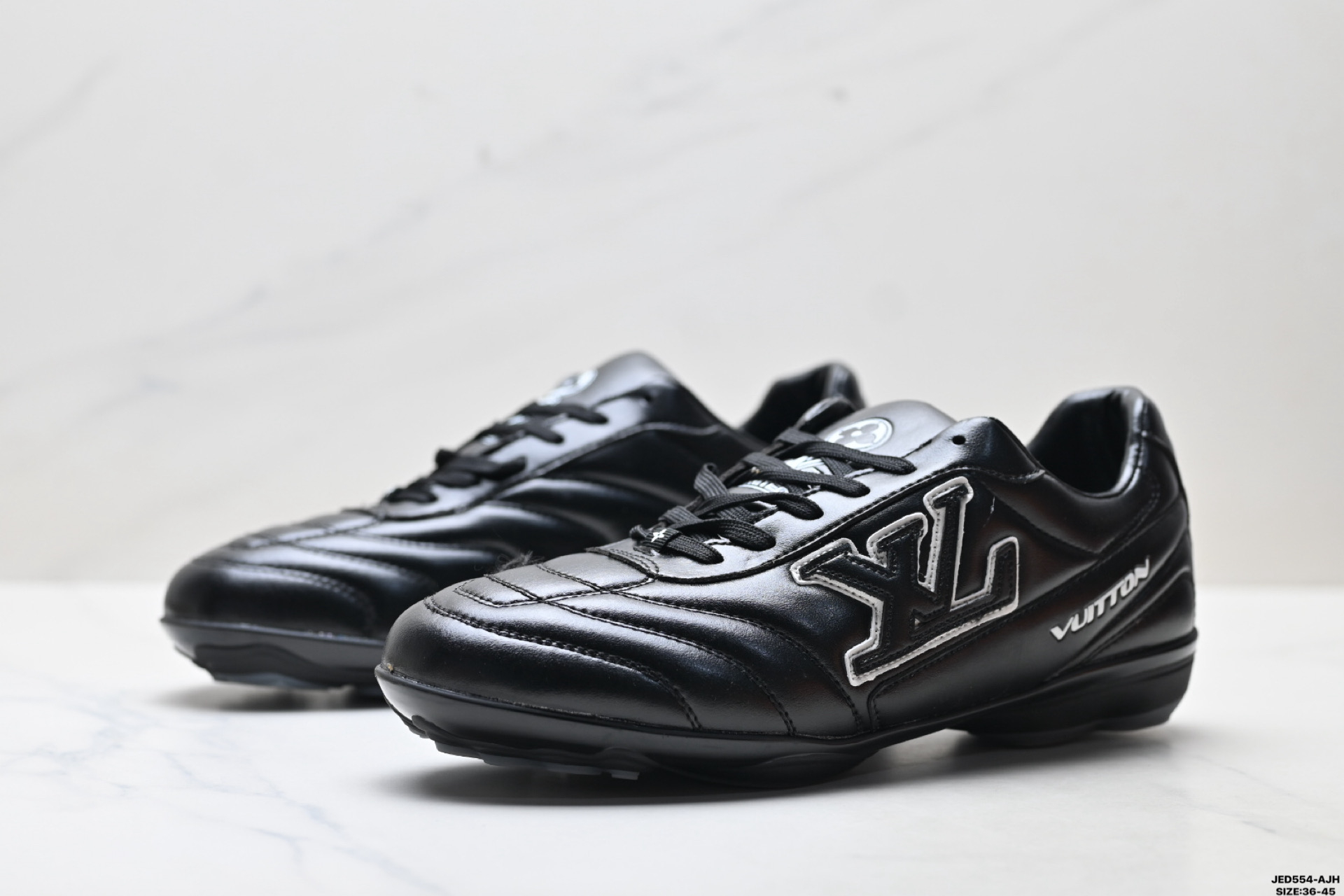 LOUIS VUITTON ルイ・ヴィトン  FOOTPRINT SOCCER スニーカー カーフレザー 