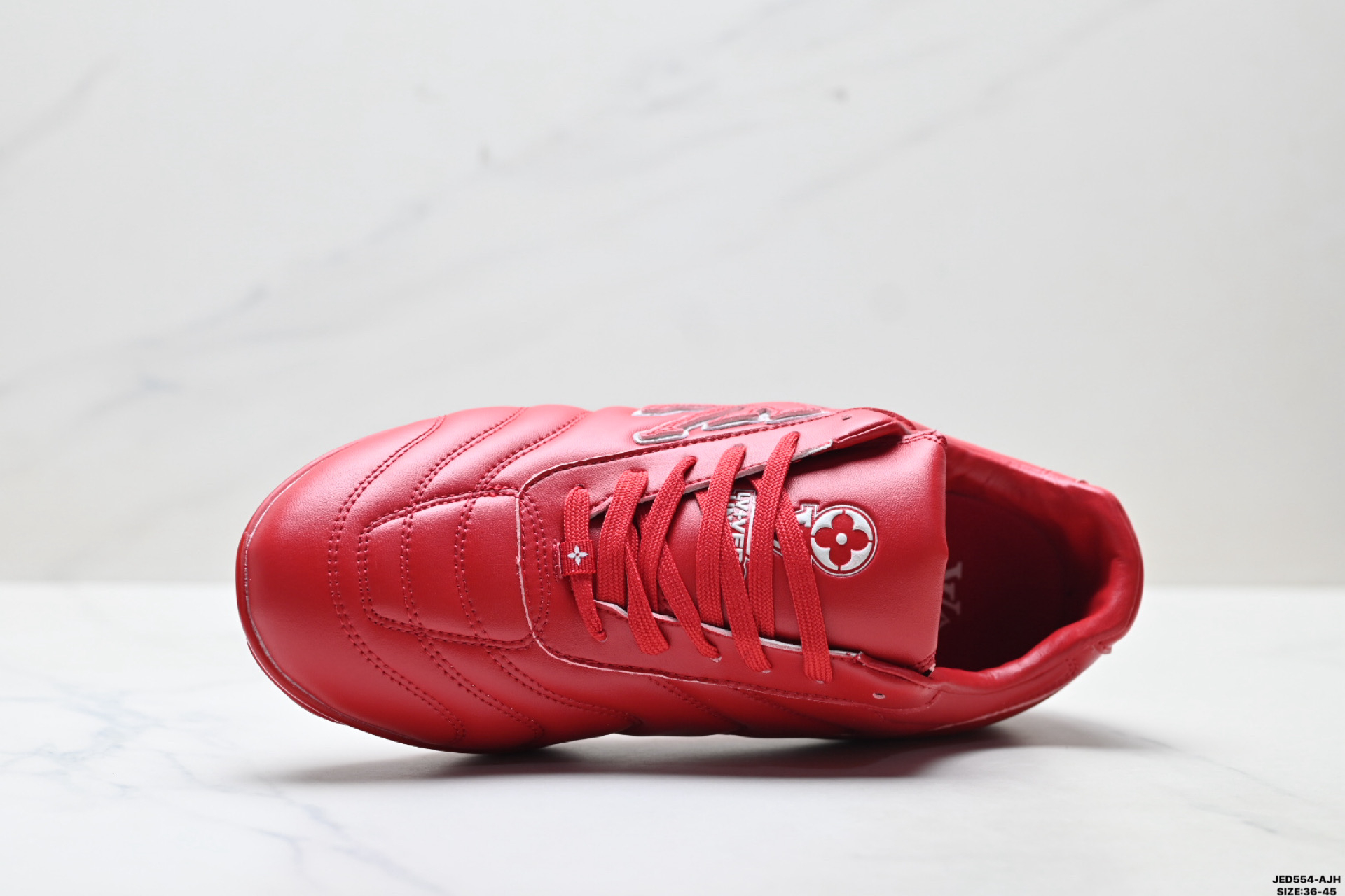 LOUIS VUITTON ルイ・ヴィトン  FOOTPRINT SOCCER スニーカー カーフレザー 