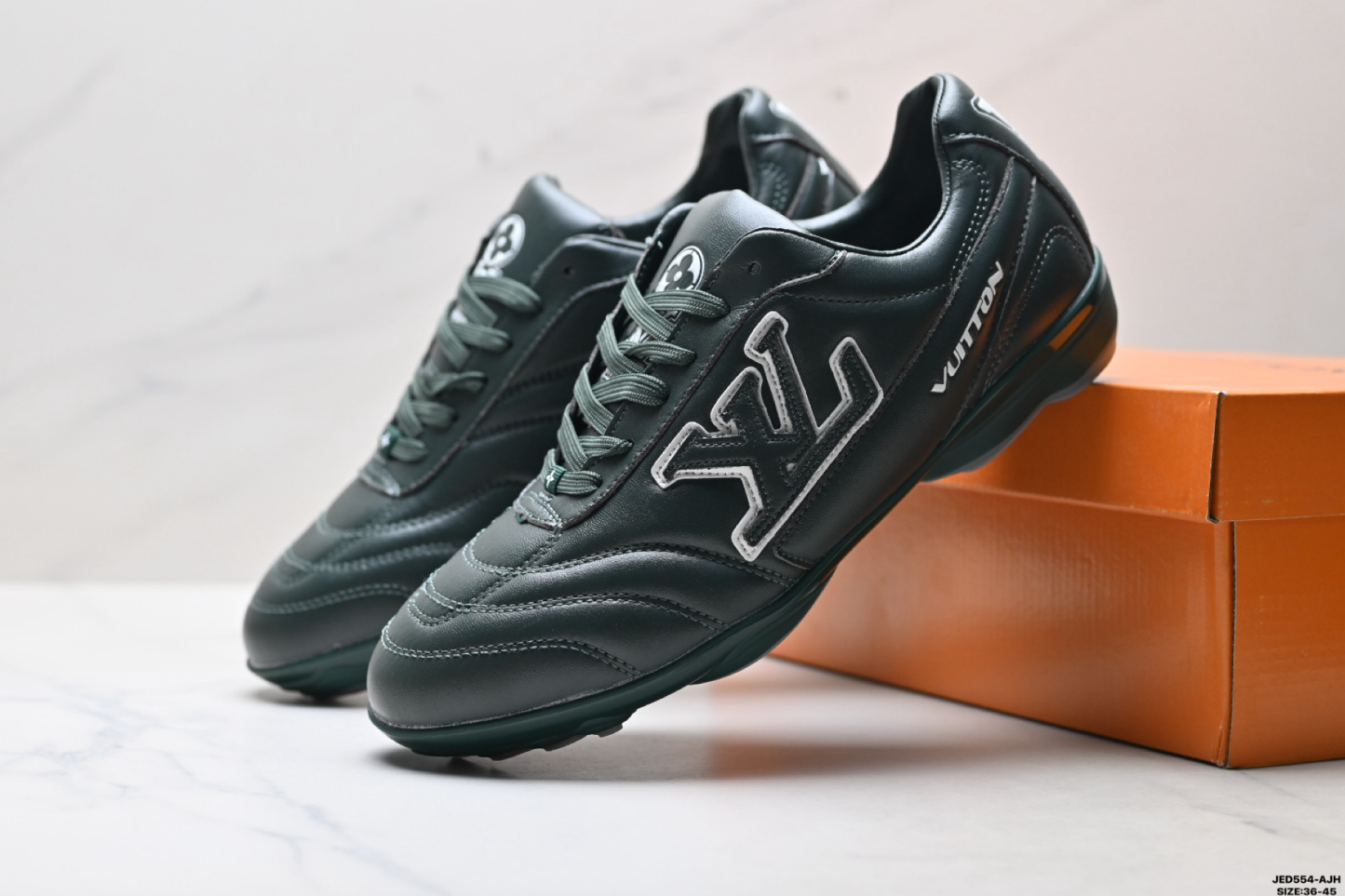 LOUIS VUITTON ルイ・ヴィトン  FOOTPRINT SOCCER スニーカー カーフレザー 
