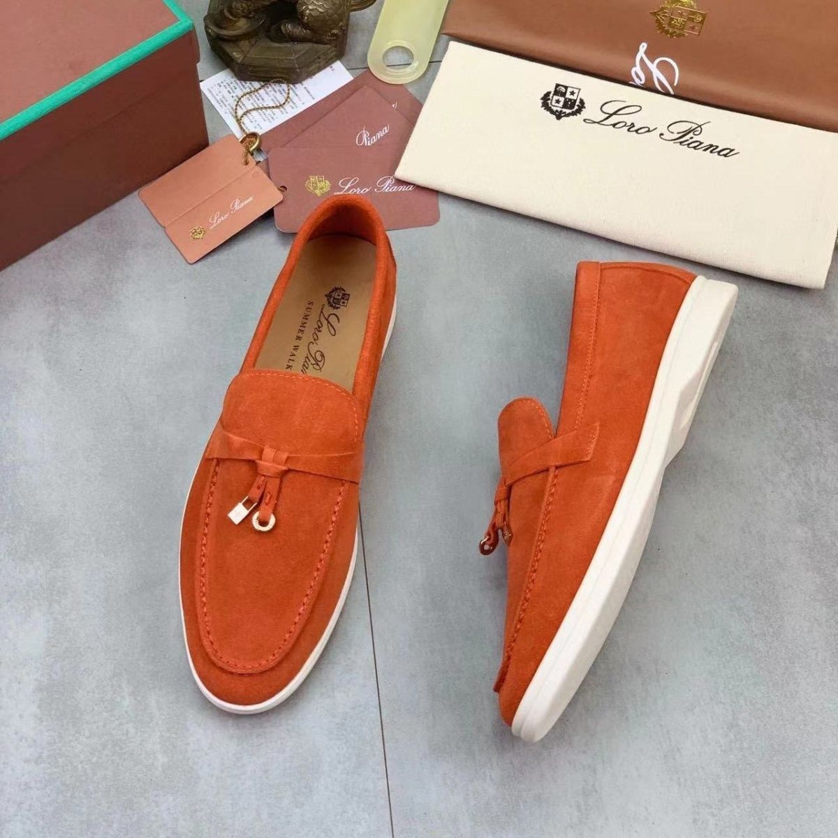 LORO PIANA♦ ウォーク スウェード ローファー