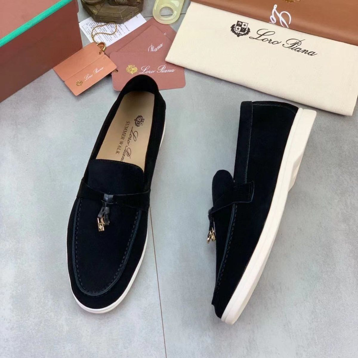LORO PIANA♦ ウォーク スウェード ローファー