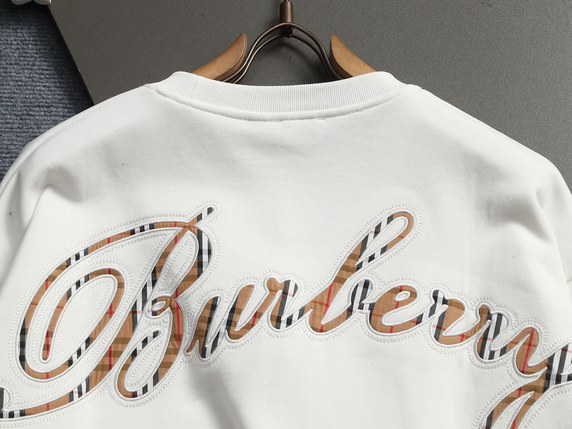 【BURBERRY】長袖 T シャツ