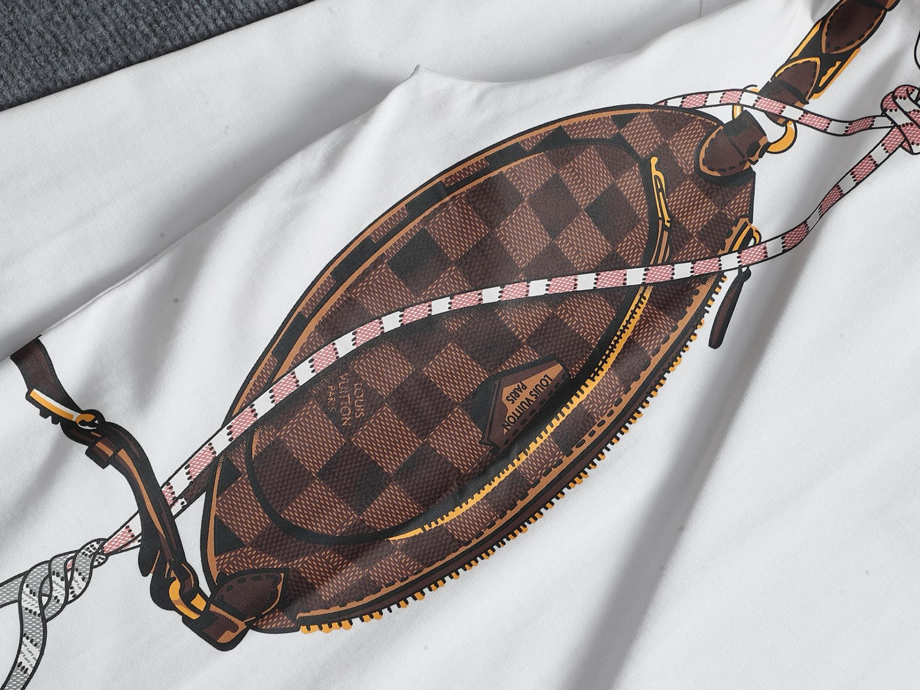 【LOUIS VUITTON】プリント長袖 T シャツ