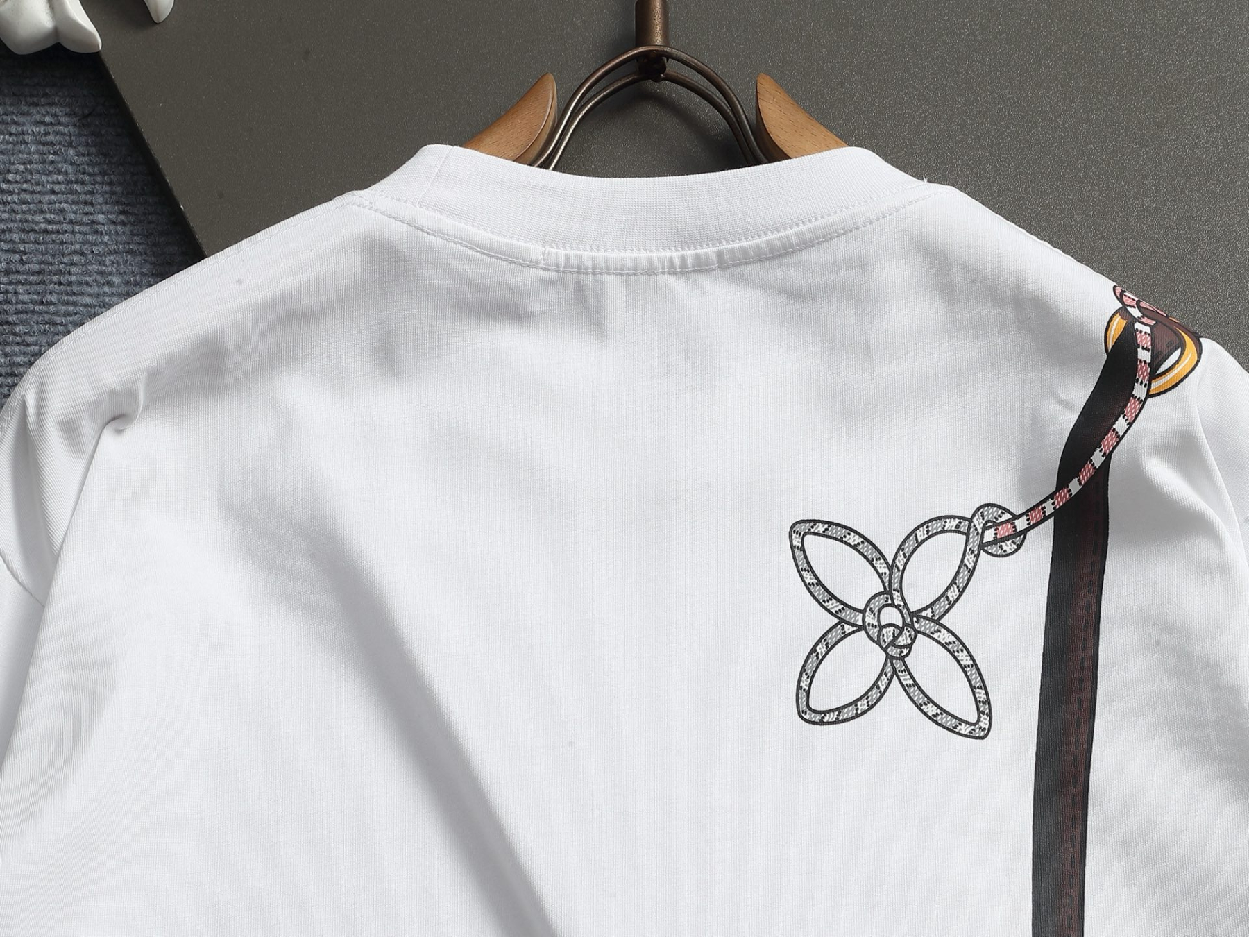 【LOUIS VUITTON】プリント長袖 T シャツ