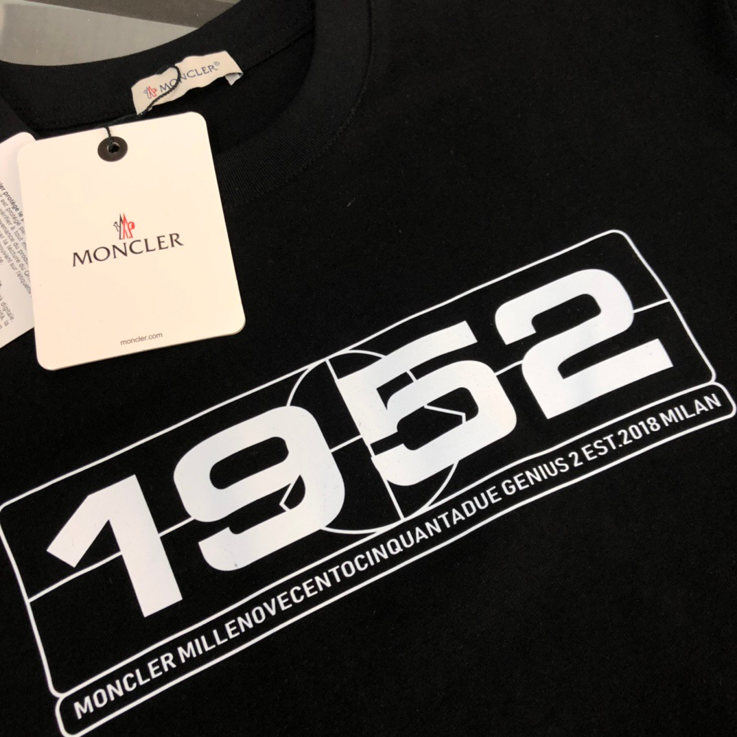 【MONCLER】長袖 T シャツ