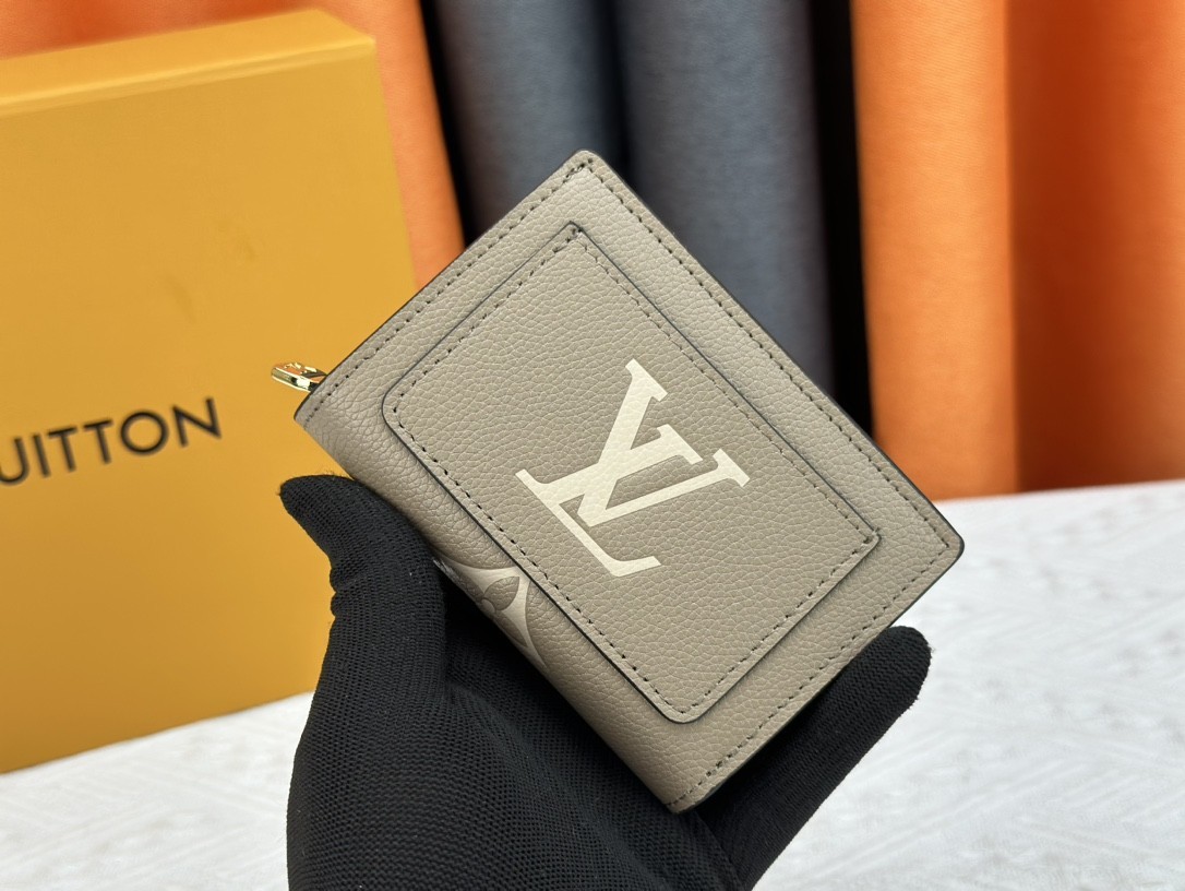 LOUIS VUITTON ルイヴィトン ☆ポルトフォイユ・クレア M82370  M80152 12*9*3.5cm
