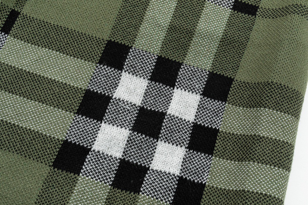 【BURBERRY】ショートパンツ