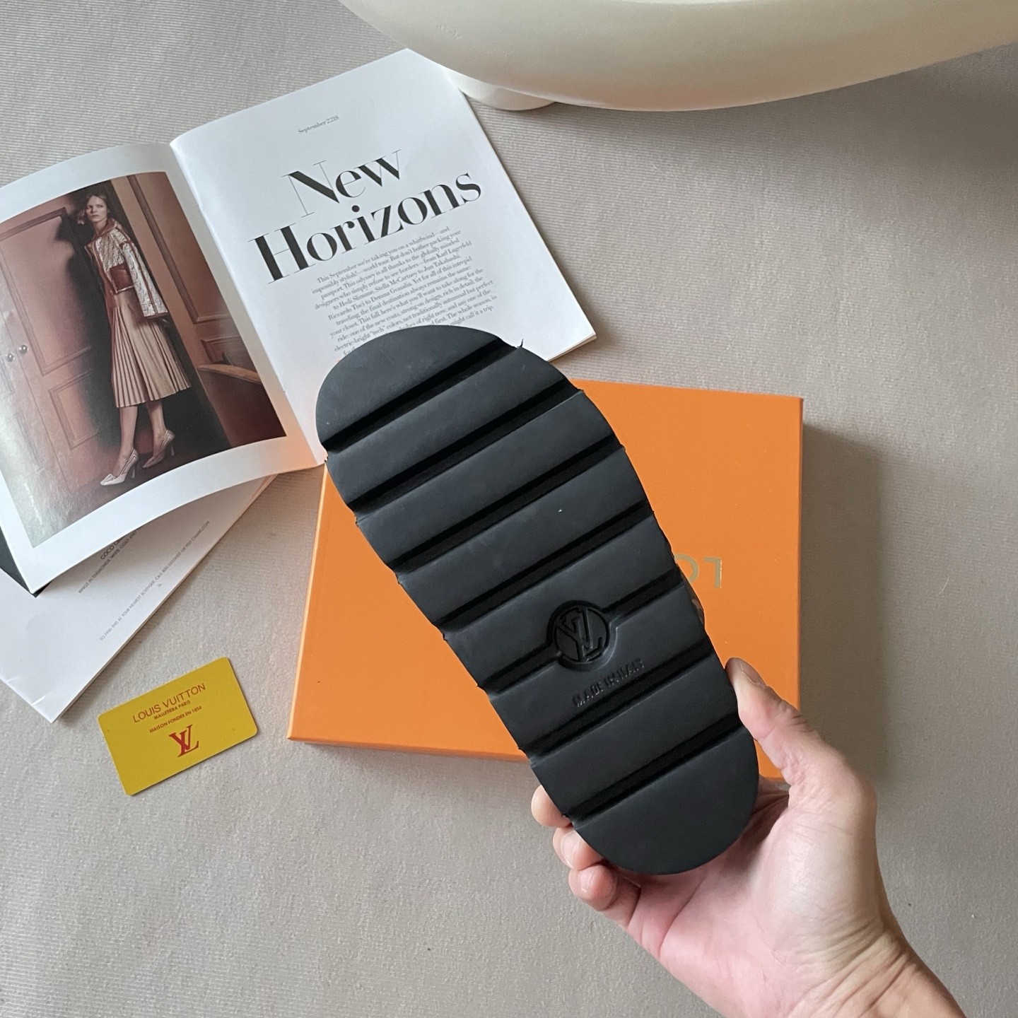 LOUIS VUITTON チェリーシリーズ マジックテープサンダル