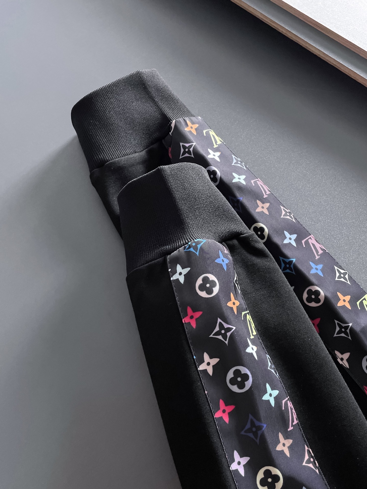 【LOUIS VUITTON旗艦店】上下セット セットアップ ご好評に付き再入荷！