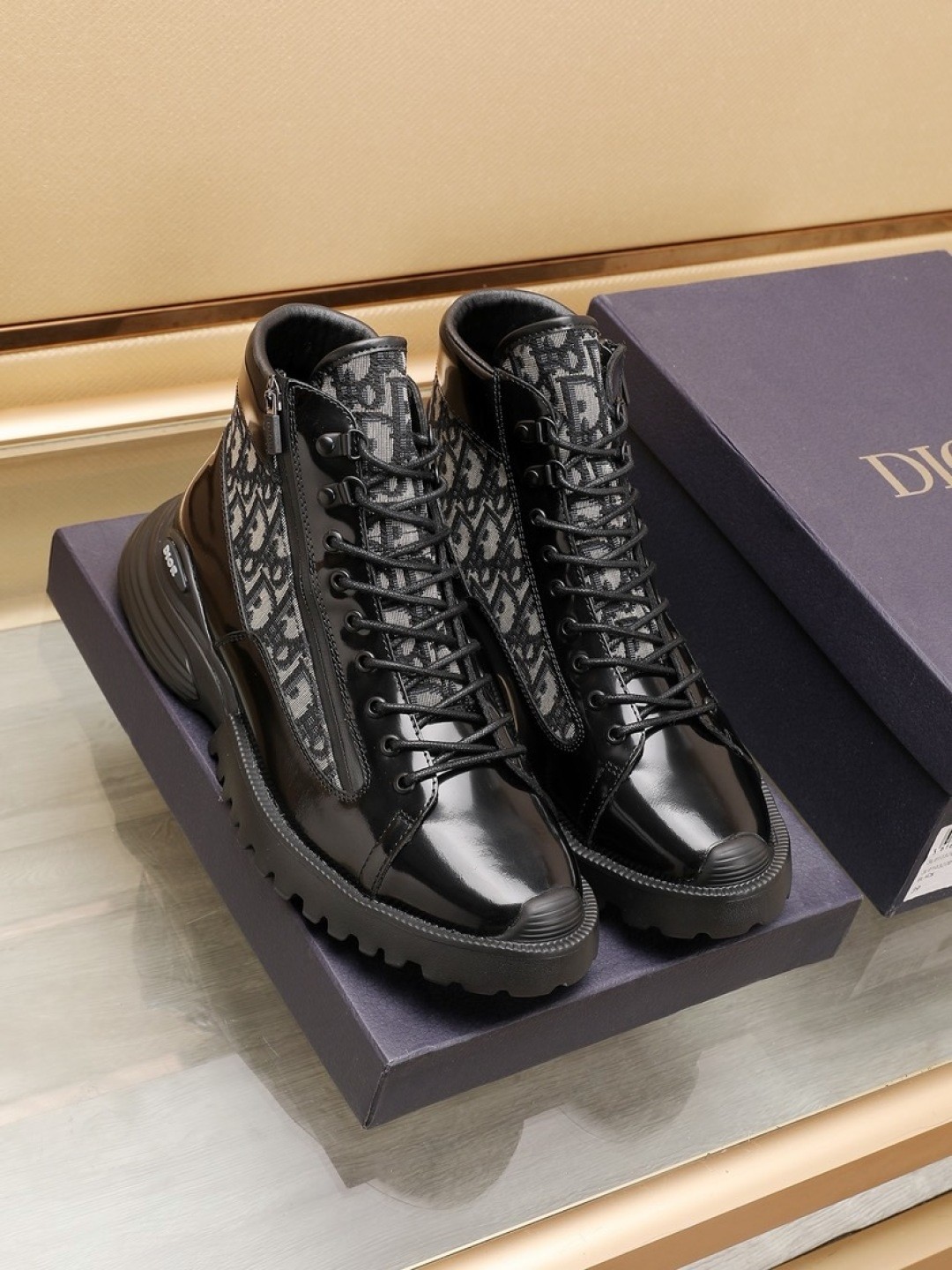 DIOR 【新作】 COMBAT ショートブーツ ☆ ディオール オブリーク
