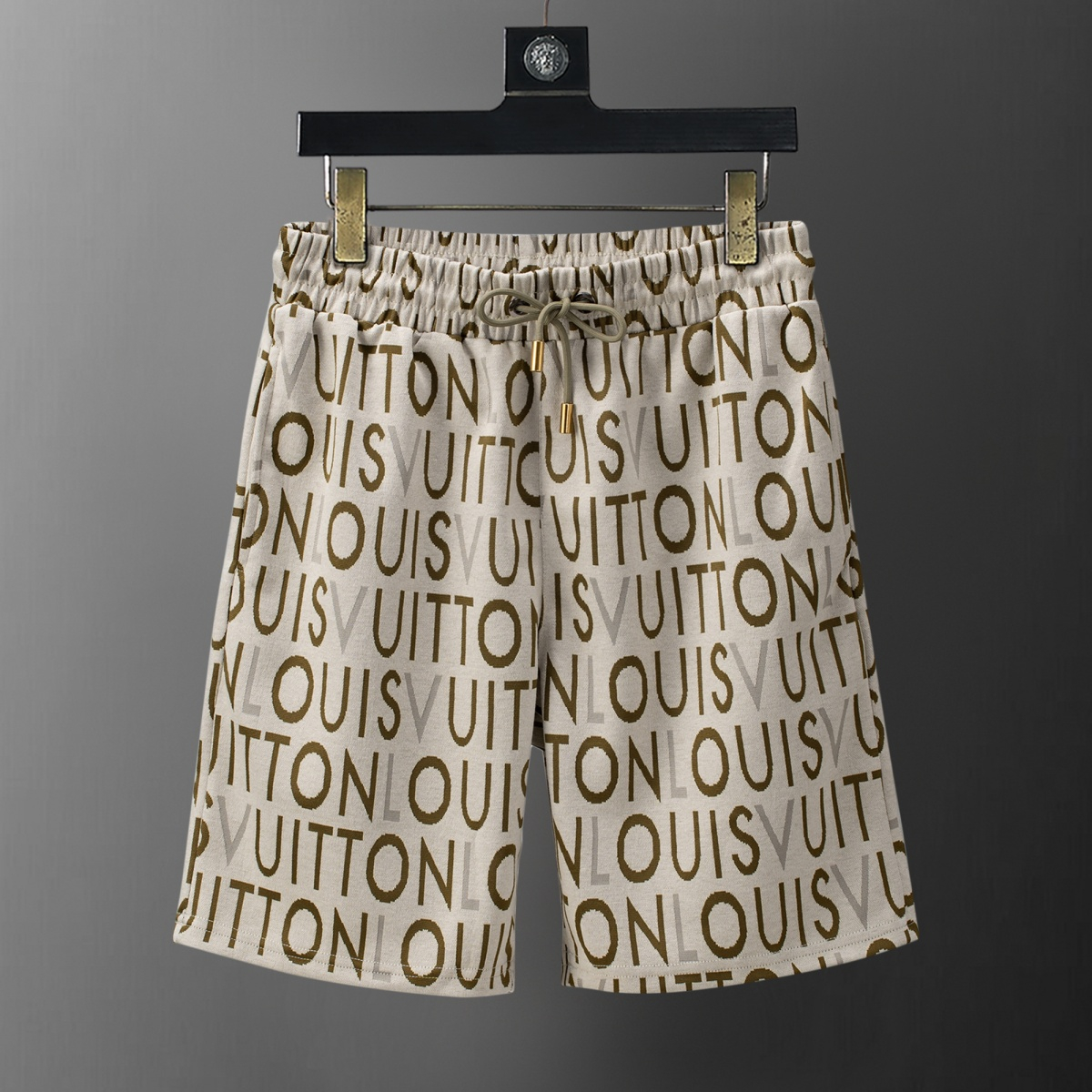 【LOUIS VUITTON】半袖T シャツショートパンツ セットアップ
