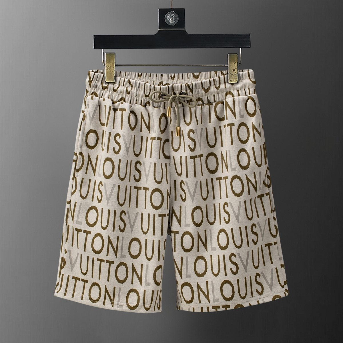 【LOUIS VUITTON】半袖T シャツショートパンツ セットアップ