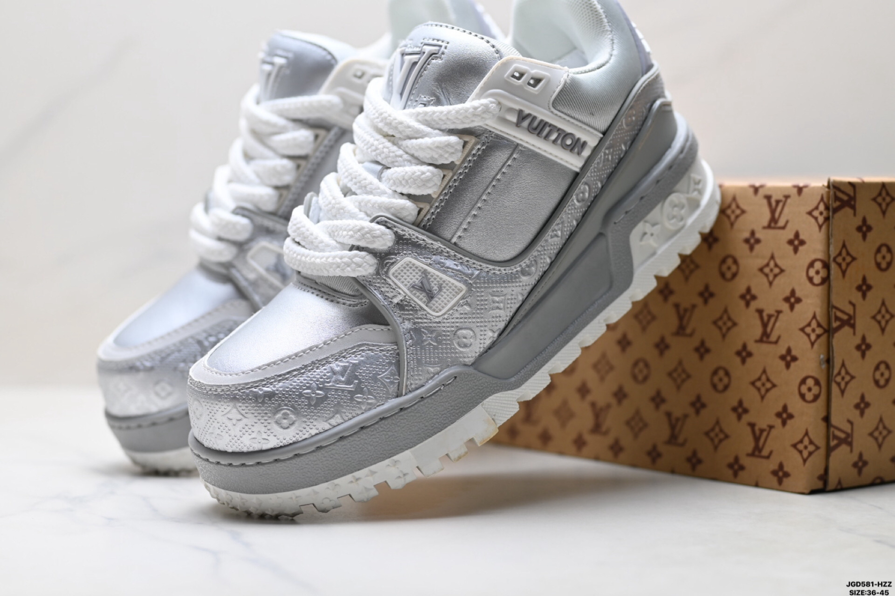 Louis Vuitton Trainer Maxi プラットフォームスニーカー