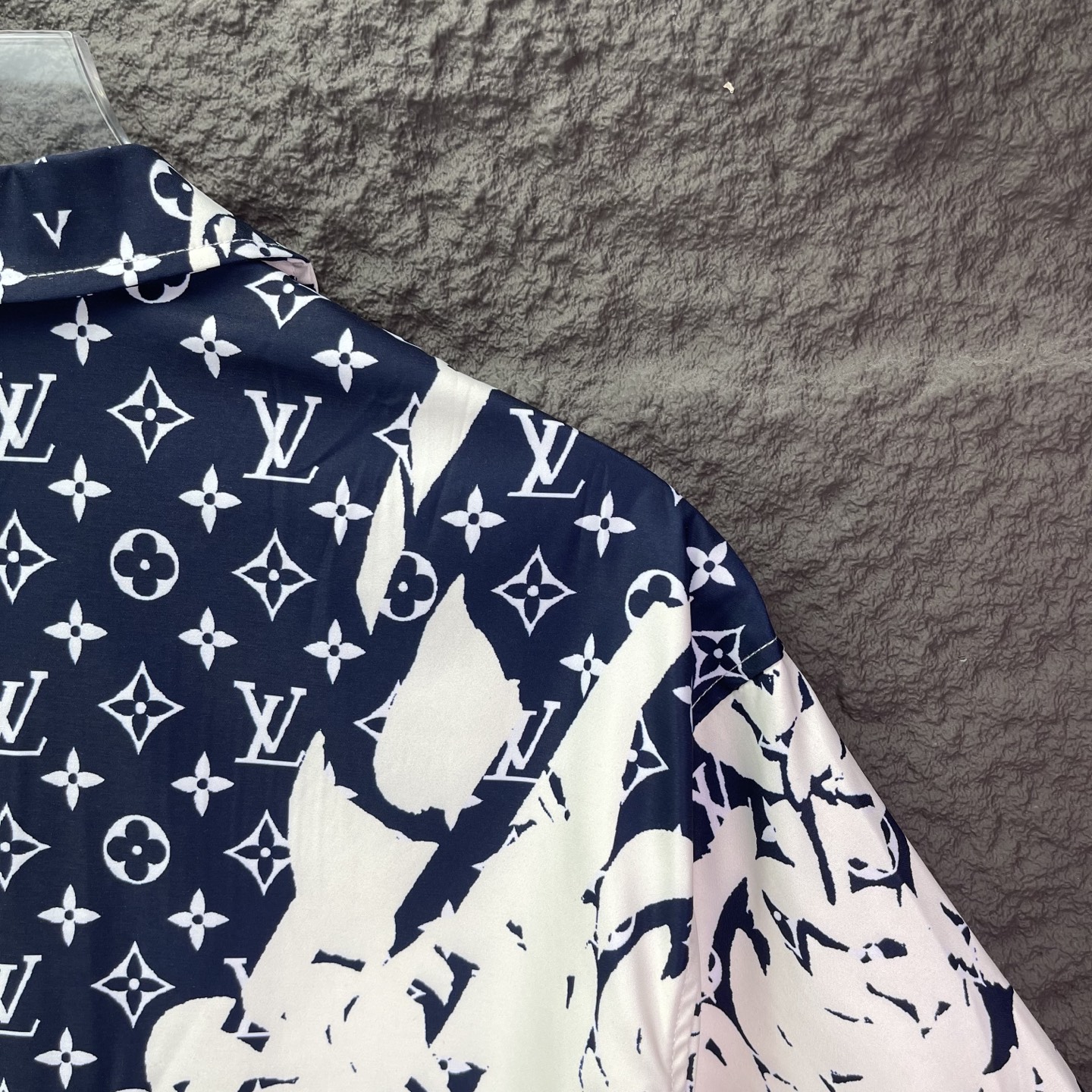 【LOUIS VUITTON】半袖シャツ
