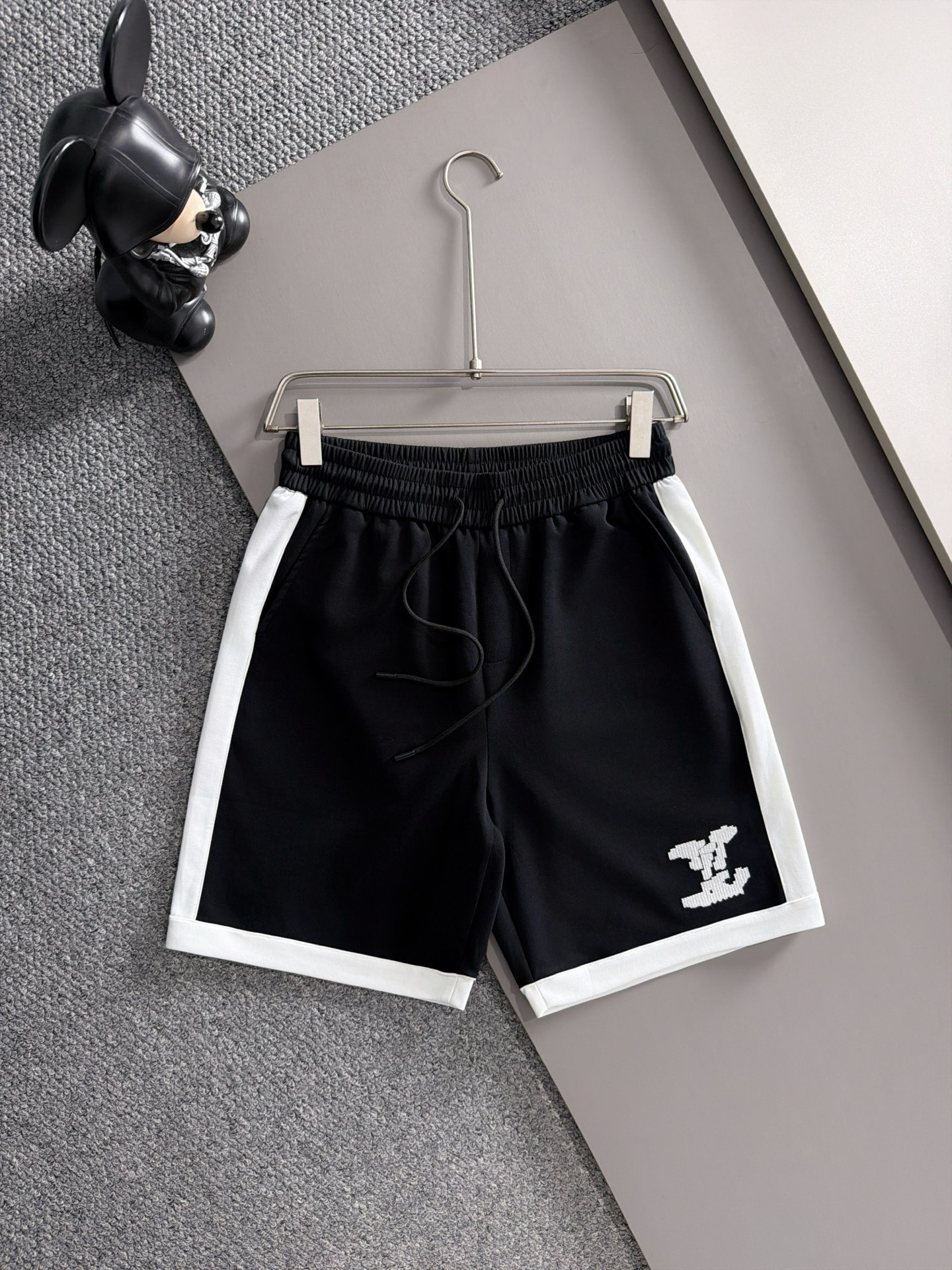 【LOUIS VUITTON】半袖T シャツショートパンツ セットアップ