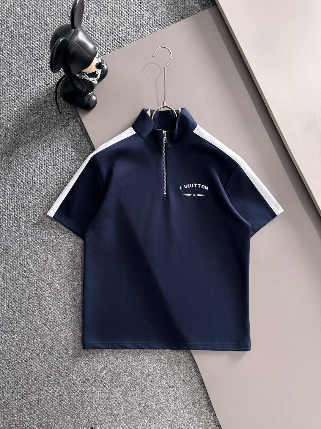 【LOUIS VUITTON】半袖T シャツショートパンツ セットアップ