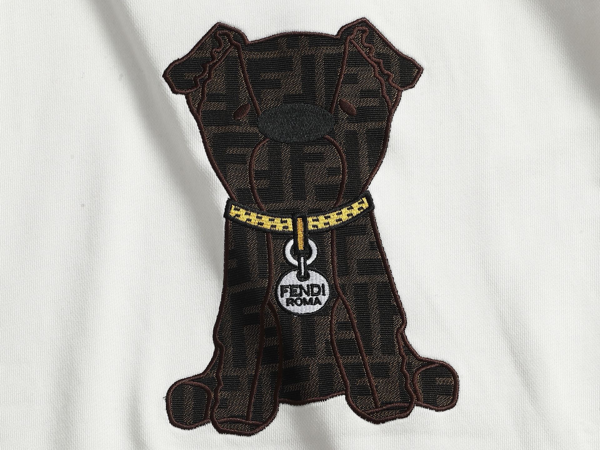 【FENDI】刺繍長袖 T シャツ