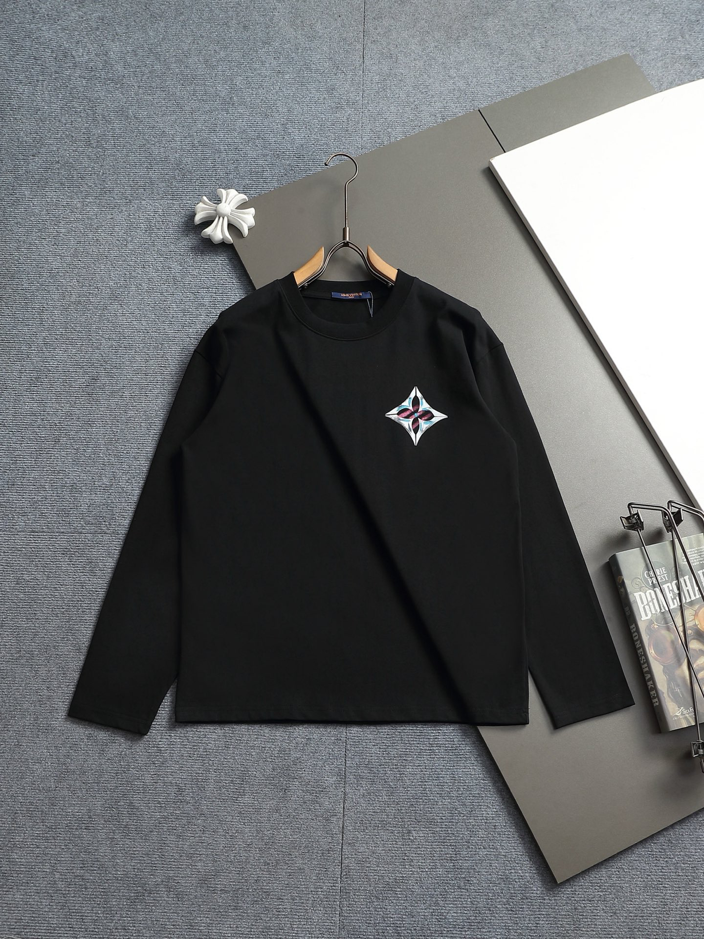 【LOUIS VUITTON】プリント長袖 T シャツ