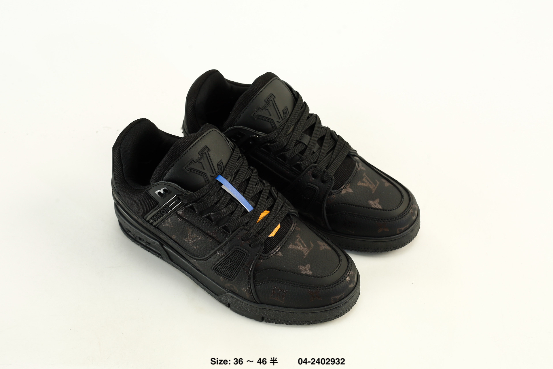 LOUIS VUITTON TRAINER ローカットスニーカー