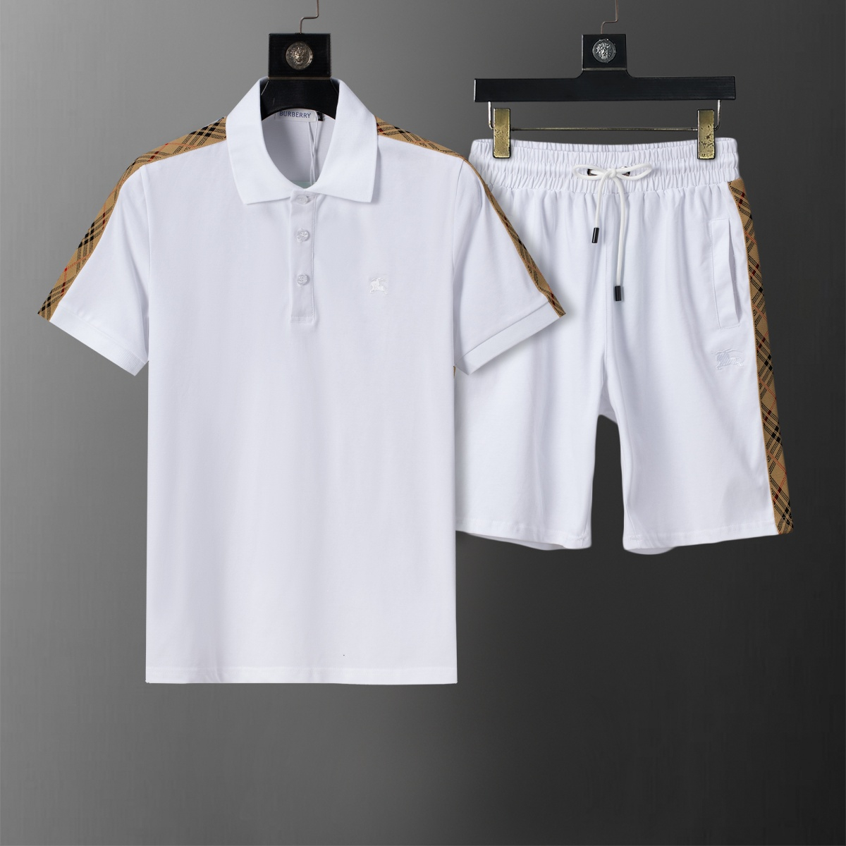 【BURBERRY】半袖T シャツショートパンツ セットアップ