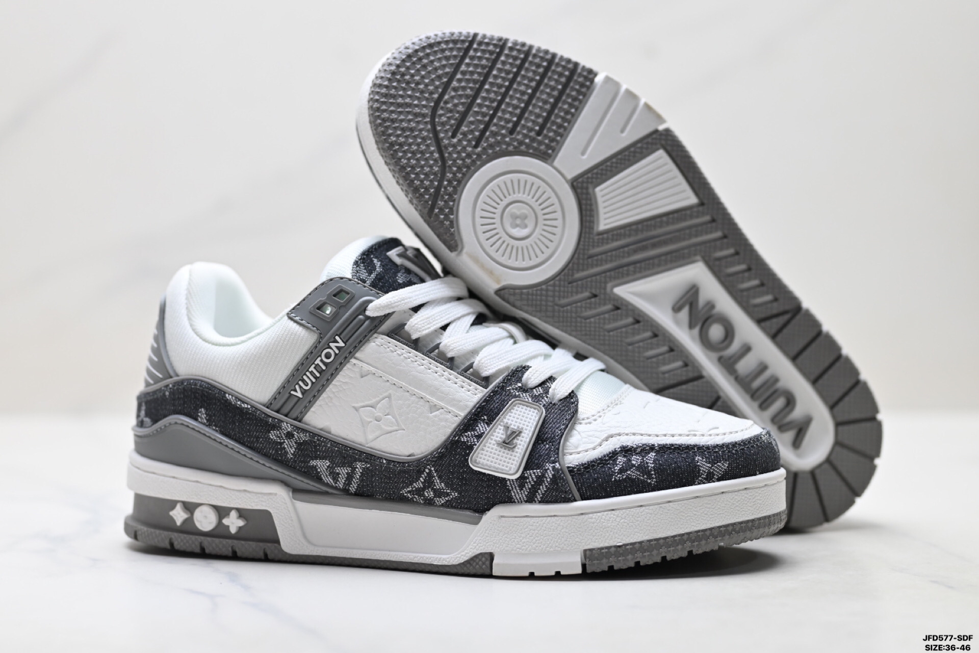 Louis Vuitton Trainer Sneaker Low スニーカー