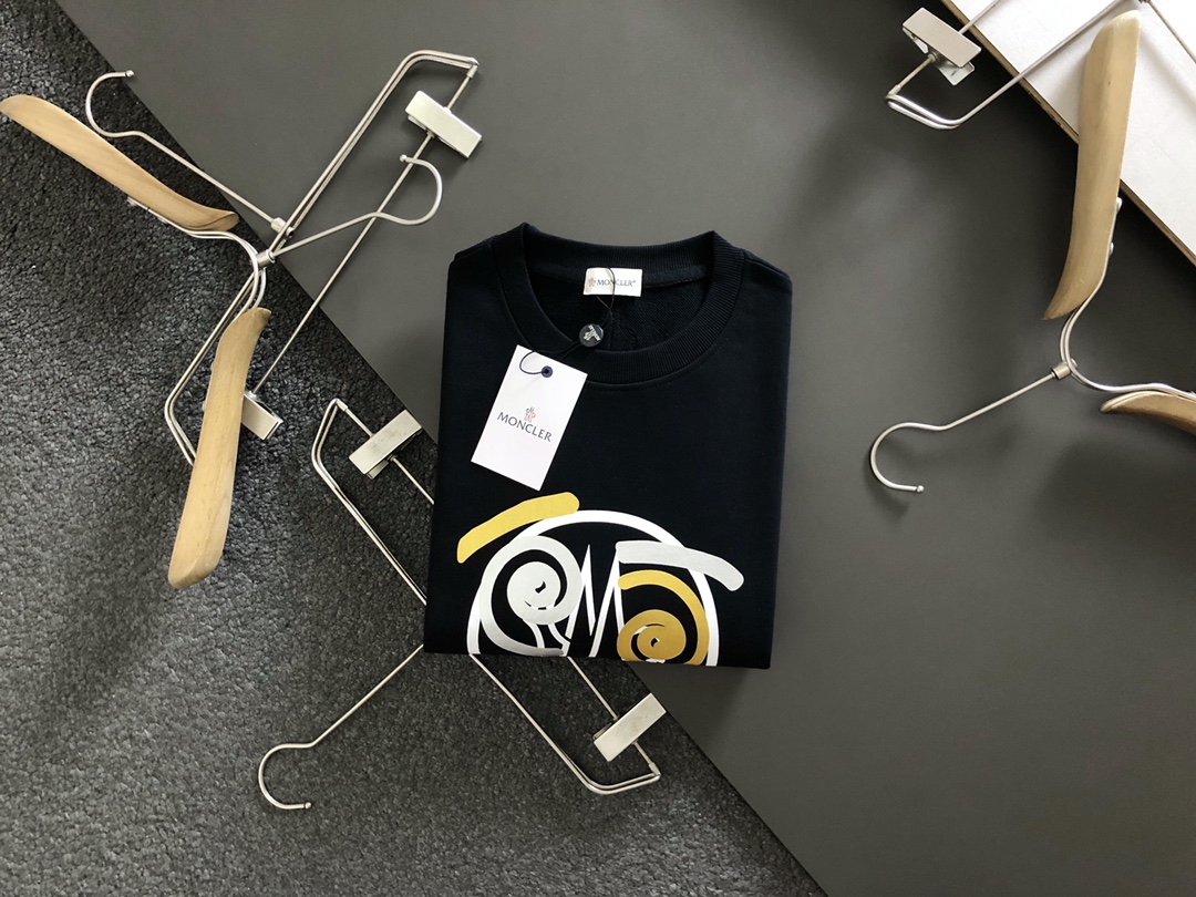 【MONCLER】長袖 T シャツ